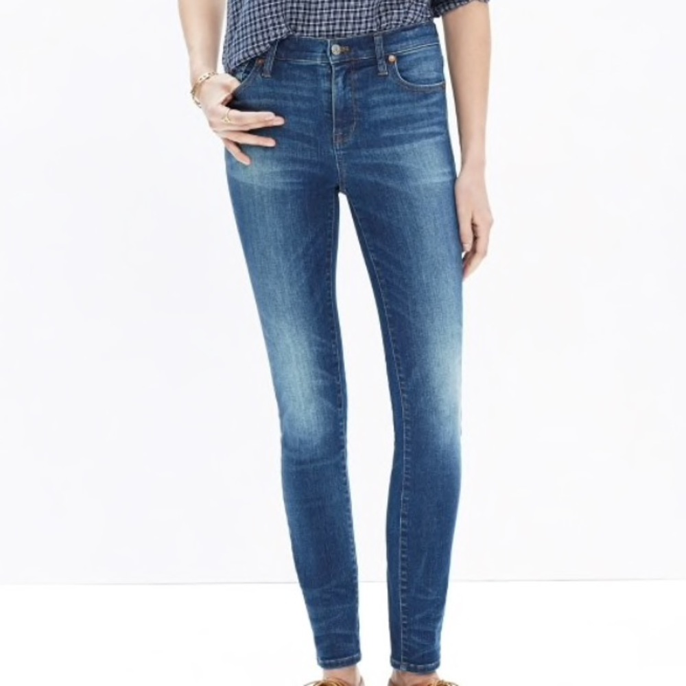 9” High-Rise Skinny Jeans in Dayton Wash